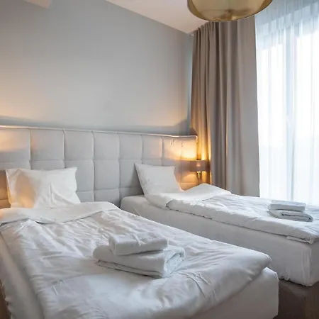 Stylish 2bdrm Porto Franco Near Old Town